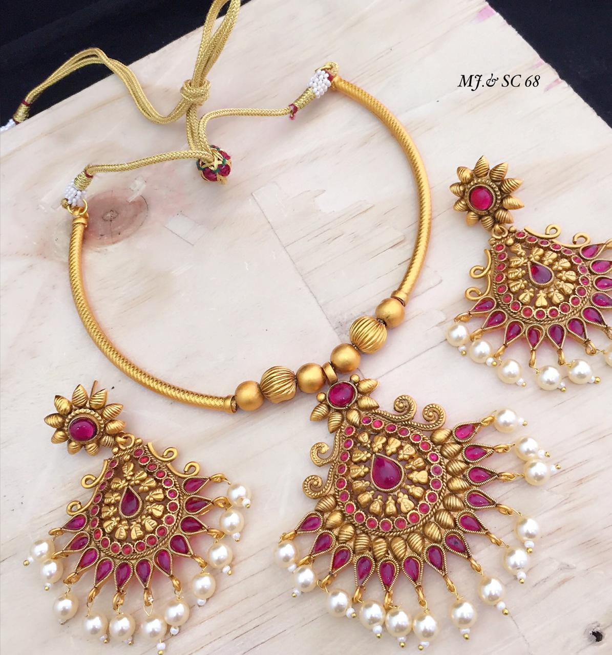 Alloy Gold Plated Flipkart Pearl Set Metal Alloy And Pearl