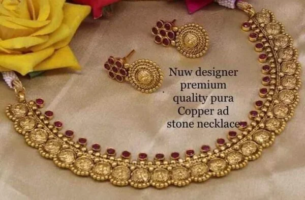 Traditional South Indian Temple Necklace Set For Women - Image 3