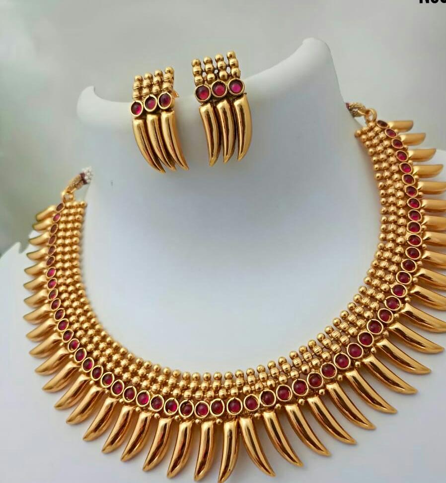 Traditional South Indian Temple Necklace Set For Women