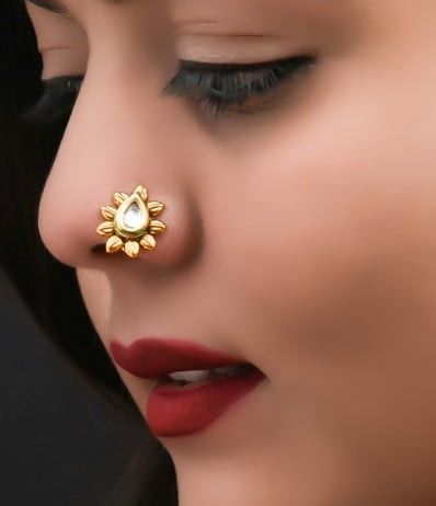 Amazon.com: Ethnic Antique Gold Plated Maharashtrian Pressing Without  Piercing Clip On Nose Ring Nath Nathni Nathiya for Women and Girls By  Indian Collectible : Clothing, Shoes & Jewelry