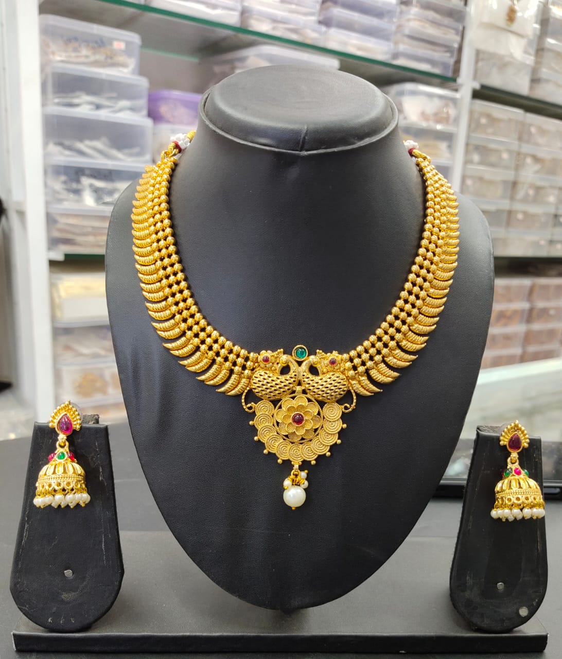 Buy Ladymania Maroon Color AD Necklace Set for Women/Girls Online at Best  Prices in India - JioMart.