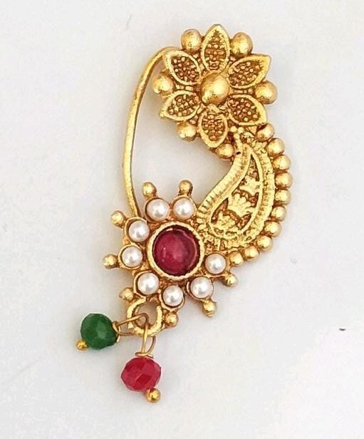 Amazon.com: radhna Maharashtrian Traditional Pearl Temple Jewellery marathi  Banu Nathiya Nose pin Nath Nose Ring for Wedding Women Girls design Combo  Gold Press pin Non pierced (5 pcs) -NATH COMBO-144 : Clothing,