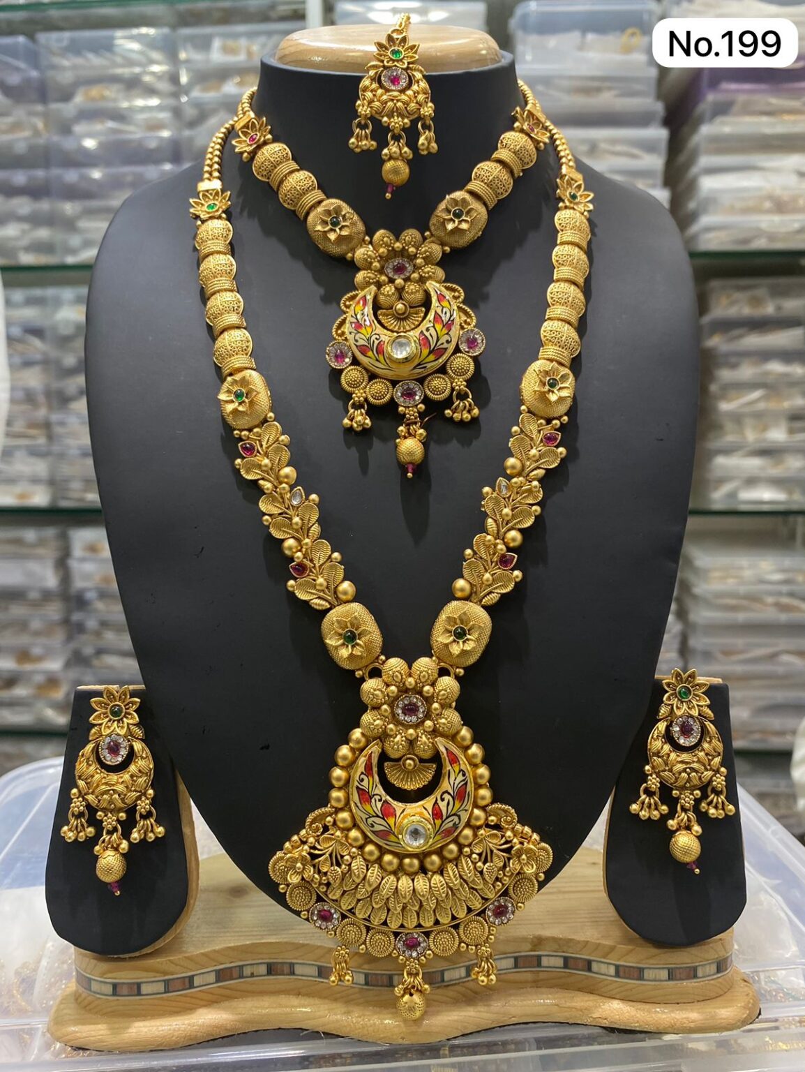 Gold long necklace hot sale set with price