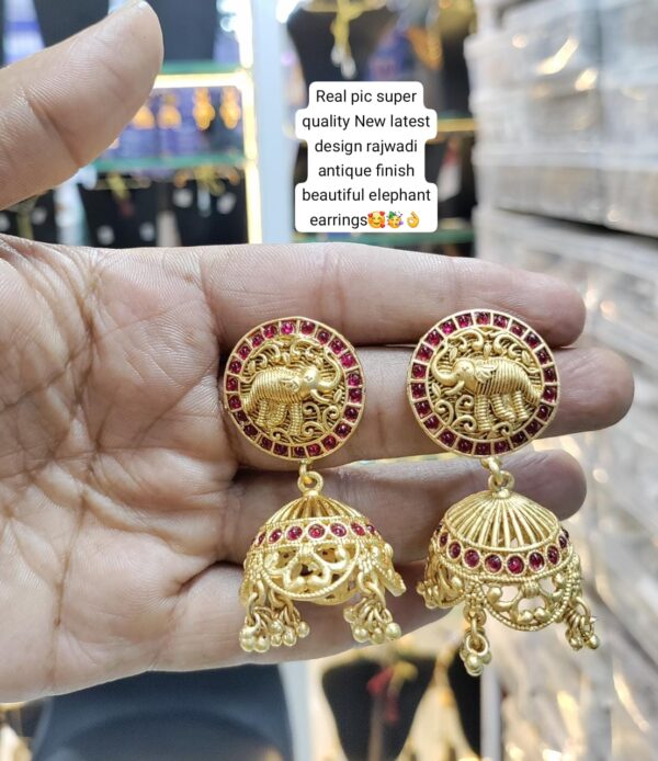 Simple Kemp Stone Ear Studs - South Indian Temple Jewellery | Arjunazz
