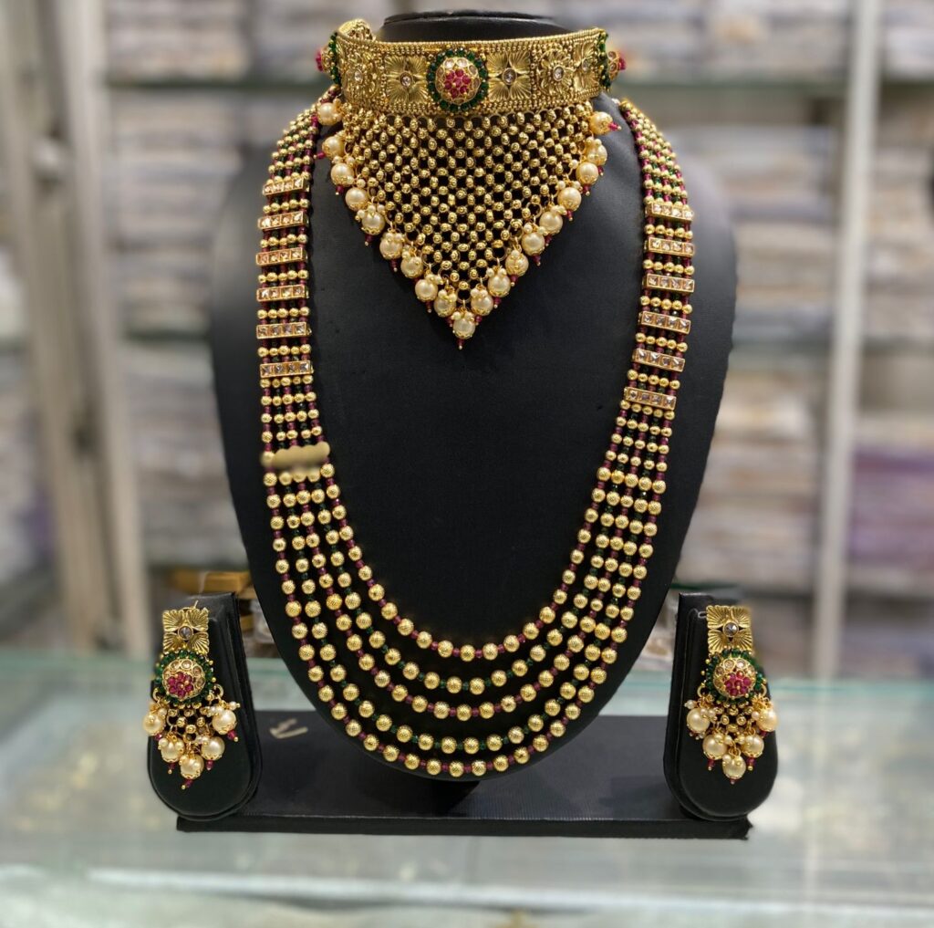 Gold ornaments online for bride