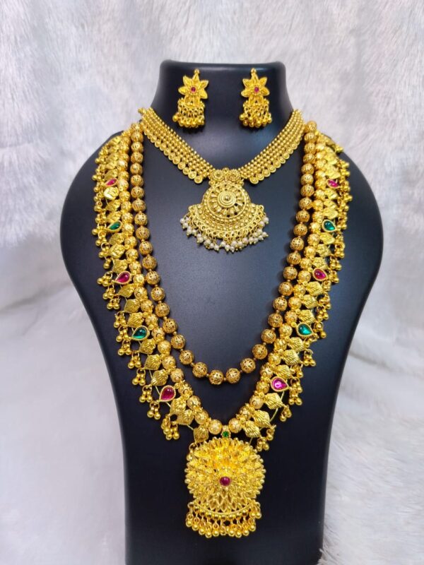 Kolhapuri saaj
