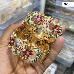 Designer Premium Quality Rajwadi Gold Plated Brass Openable Kada/Bangles Set