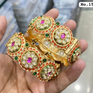 Beautiful Pair Of Rajwadi Kundan Flower Kangan