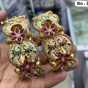 Traditional Pacheli Rajwadi Kundan Kada Bangles