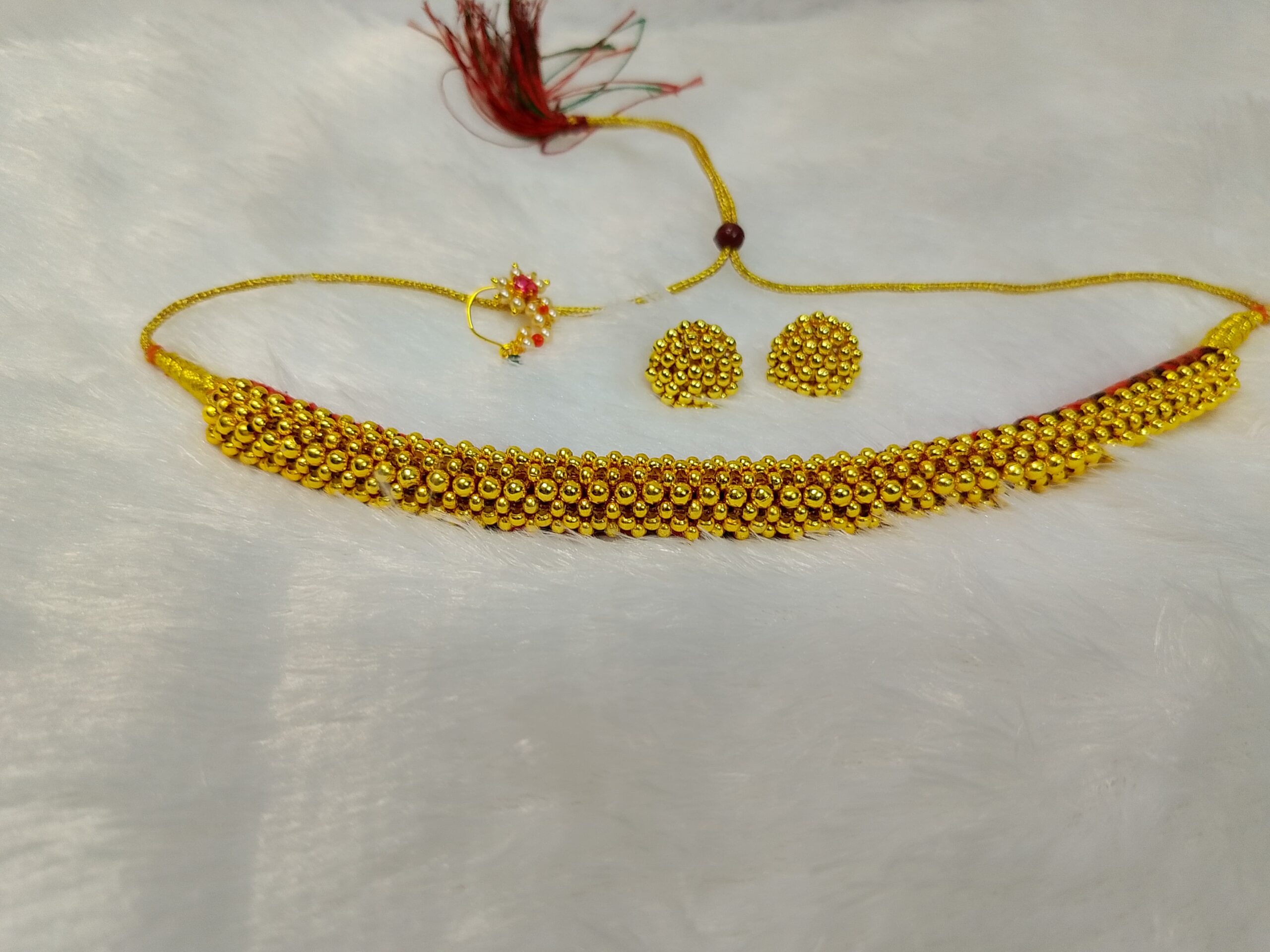 Maharashtrian Awesome Designer Golden Finish Gadi Thushi - Image 2