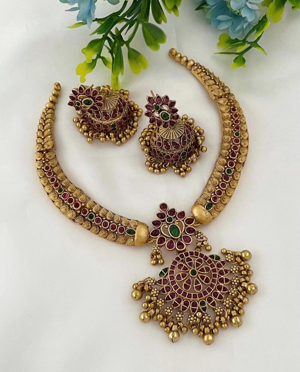 Premium Quality Kemp Stone Necklace Set For Women