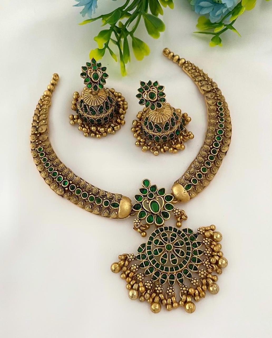 Premium Quality Kemp Stone Necklace Set For Women - Image 3