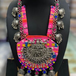 Celebrate Navratri in Style: Handcrafted Jewellery for the Festive Season