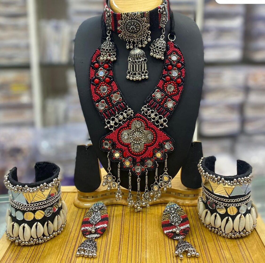Ethnic Garba Jewellery Set for Women – Mirror Work Necklace, Shell