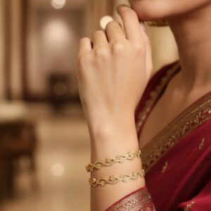 Traditional Gold-Tone Filigree Vine Pattern Bangles (Set of 2)