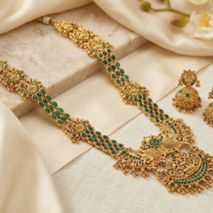 Antique Matte Finish Green Stone Studded Ethnic Bridal Jewelry for Women